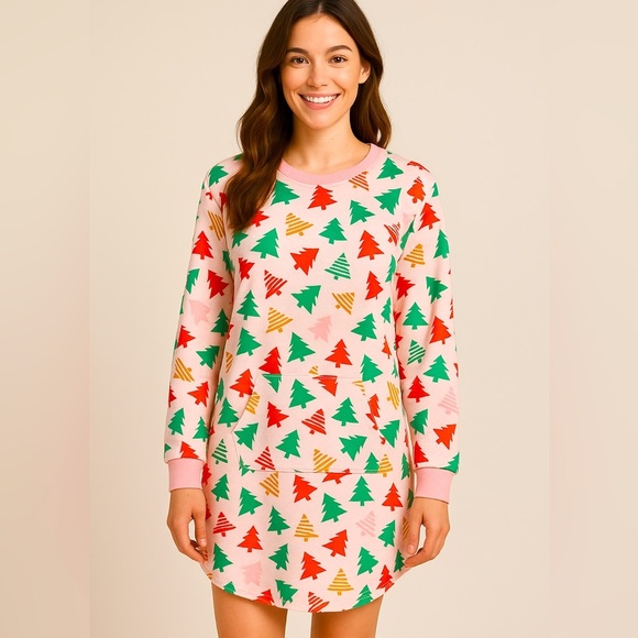 Cozy Christmas Tree night shirt, size XL - Picture 1 of 6